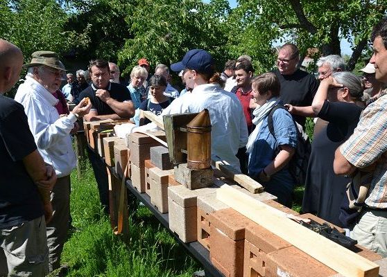 Die soziale Stadtimkerei der gpe Mainz zu Besuch bei der Imkerei Seip in Butzbach